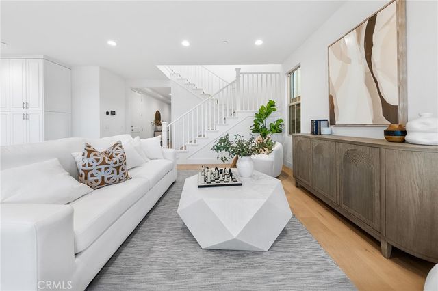 206 Collino, Irvine, CA 92602