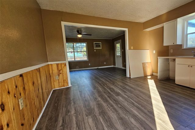 440 Mechanic Street, New Waverly, TX 77358