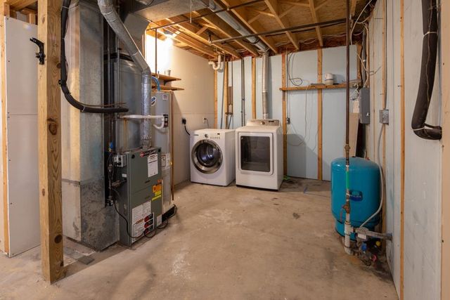 8335 S Maple City Road, Maple City, MI 49664