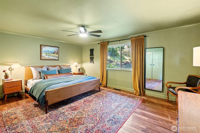 8205 Clearidge Avenue NW, Silverdale, WA 98383