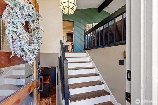 8205 Clearidge Avenue NW, Silverdale, WA 98383