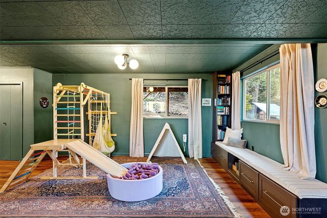 8205 Clearidge Avenue NW, Silverdale, WA 98383