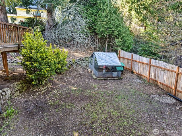 8205 Clearidge Avenue NW, Silverdale, WA 98383
