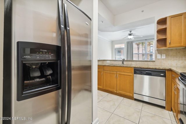 10435 MIDTOWN Parkway 252, Jacksonville, FL 32246