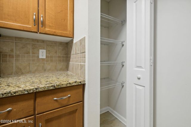 10435 MIDTOWN Parkway 252, Jacksonville, FL 32246