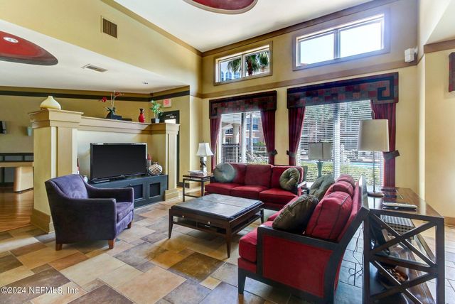 10435 MIDTOWN Parkway 252, Jacksonville, FL 32246