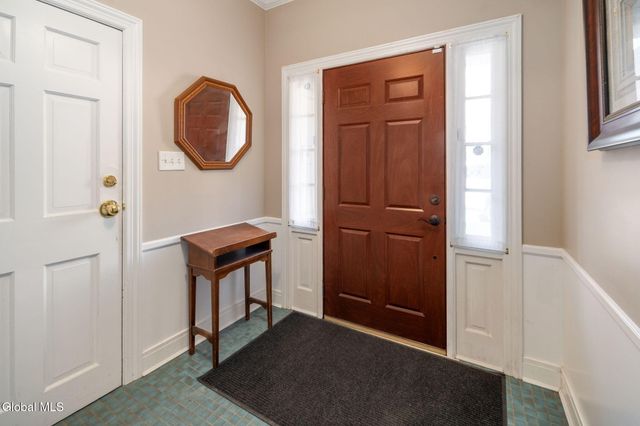 211 Lancaster Street, Albany, NY 12210