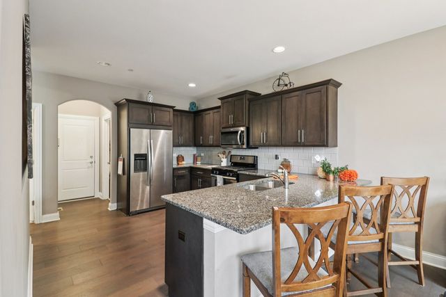 11138 ALPINE Lane, Orland Park, IL 60467