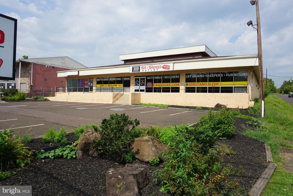 1705 BETHLEHEM PIKE, HATFIELD, PA 19440 — exterior