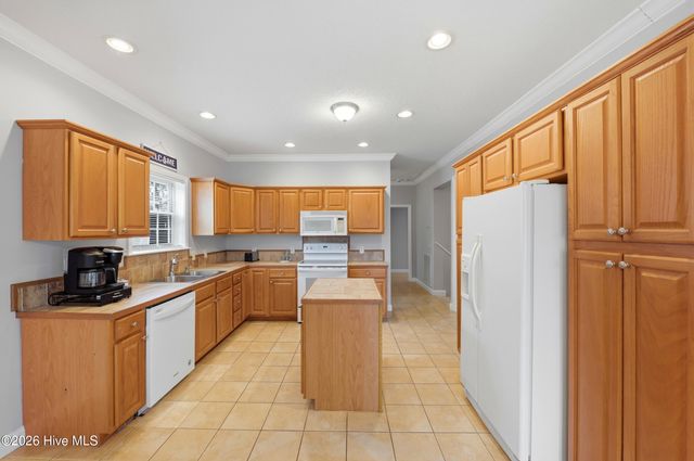 3498 Windy Point Road SW, Supply, NC 28462