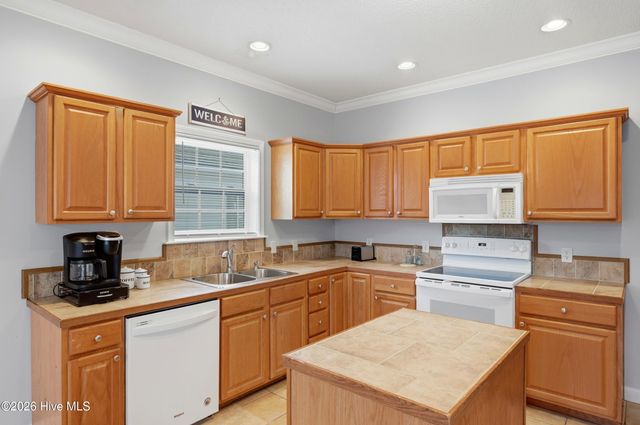 3498 Windy Point Road SW, Supply, NC 28462