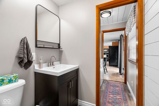 1448 N Lakeview Drive, Frankfort, IN 46041