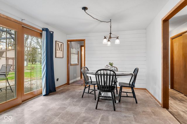 1448 N Lakeview Drive, Frankfort, IN 46041