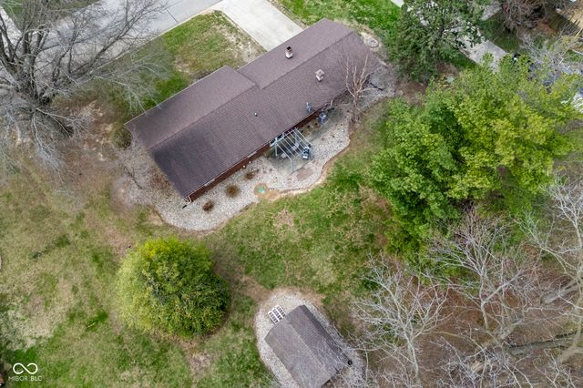 1448 N Lakeview Drive, Frankfort, IN 46041