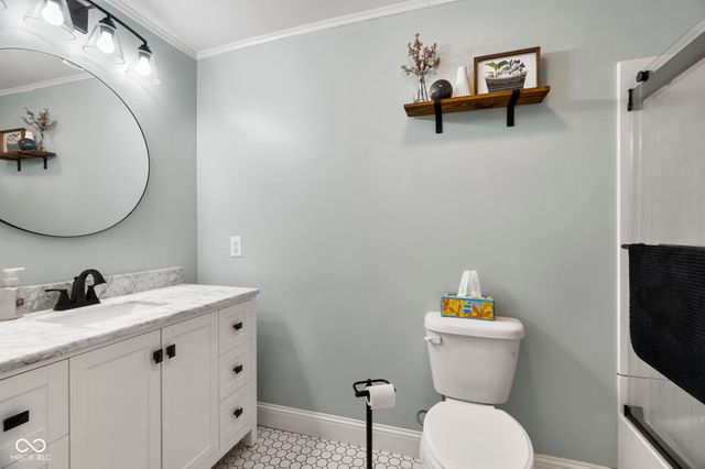 1448 N Lakeview Drive, Frankfort, IN 46041