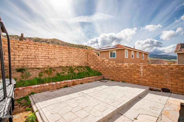 38609 Erika Lane, Palmdale, CA 93551