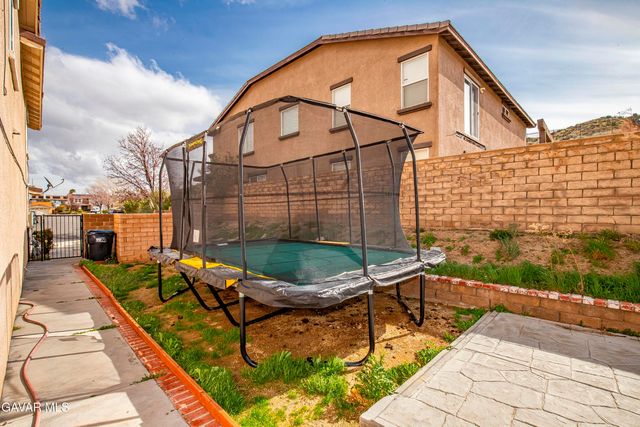 38609 Erika Lane, Palmdale, CA 93551