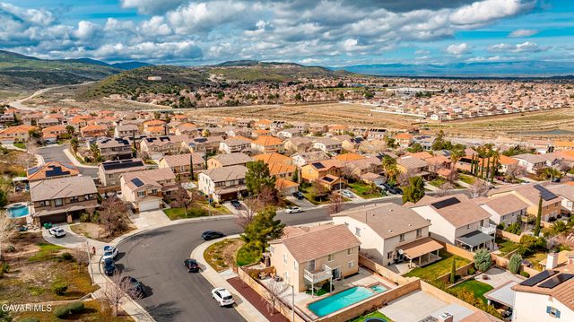 38609 Erika Lane, Palmdale, CA 93551
