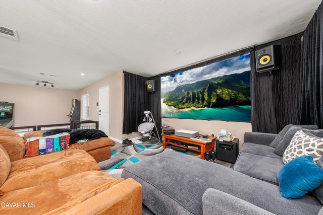 38609 Erika Lane, Palmdale, CA 93551