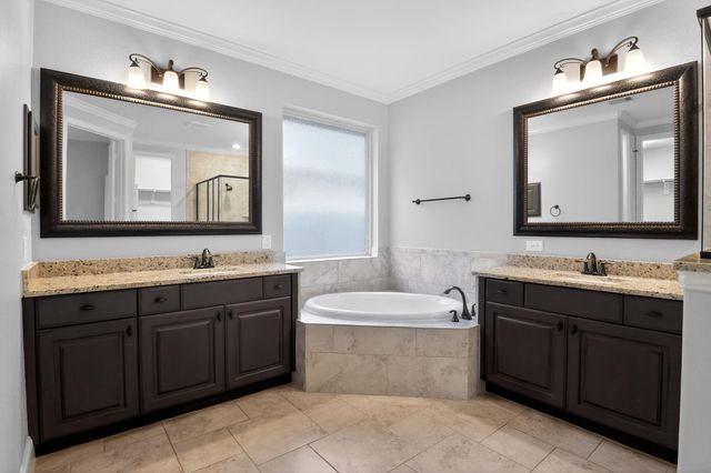 506 Blossom Cove Court, Pinehurst, TX 77362