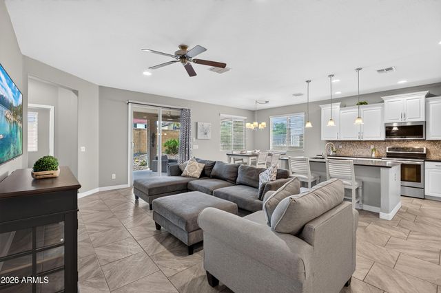 22768 W MOONLIGHT Path, Buckeye, AZ 85326
