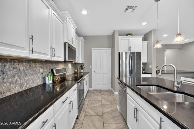 22768 W MOONLIGHT Path, Buckeye, AZ 85326