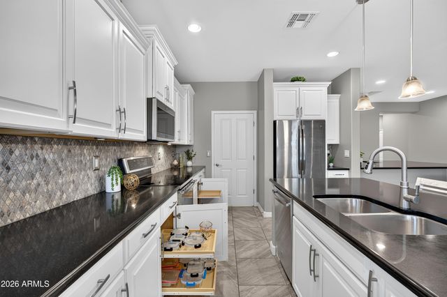 22768 W MOONLIGHT Path, Buckeye, AZ 85326
