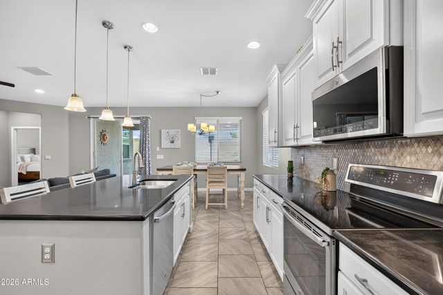 22768 W MOONLIGHT Path, Buckeye, AZ 85326