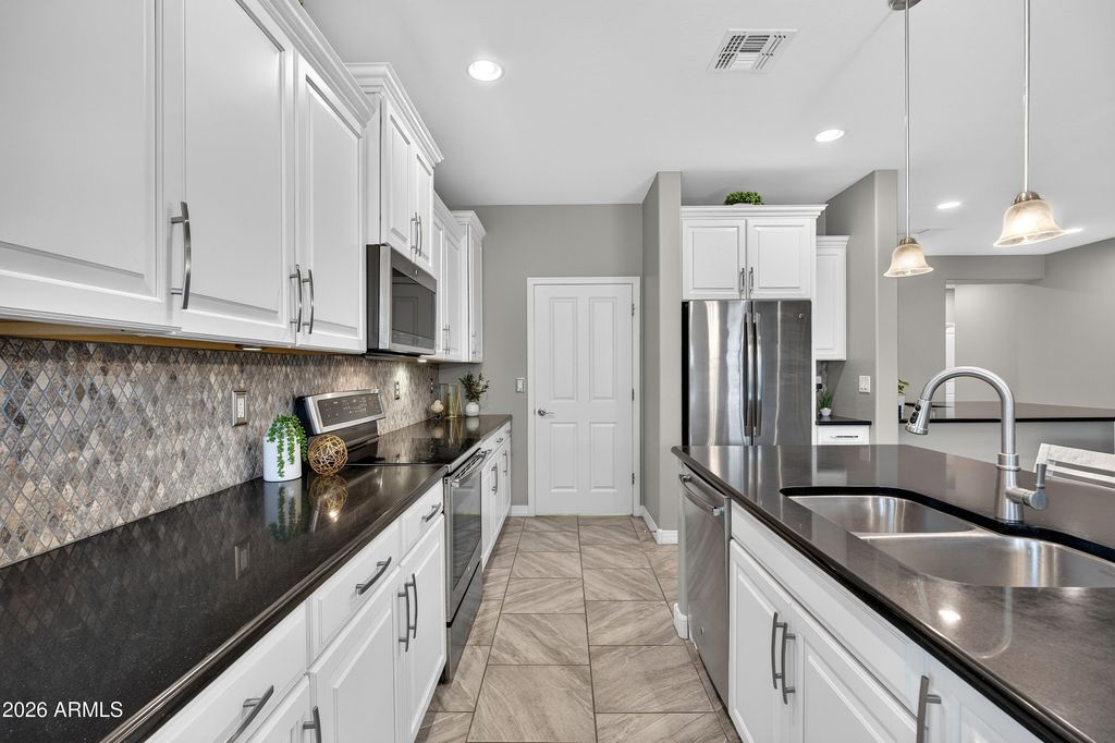 22768 W MOONLIGHT Path, Buckeye, AZ 85326 — photo 4