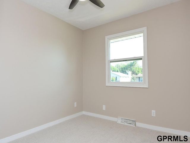 14935 L Street, Omaha, NE 68137