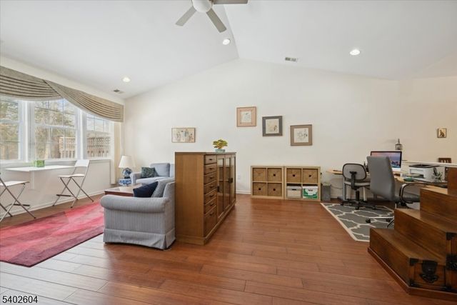 17 Ebersohl Cir, Readington Twp., NJ 08889