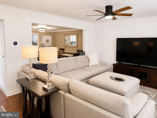 1012 JAMES MADISON CIR, Fredericksburg, VA 22405