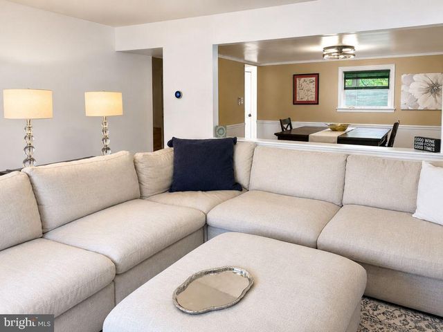 1012 JAMES MADISON CIR, Fredericksburg, VA 22405