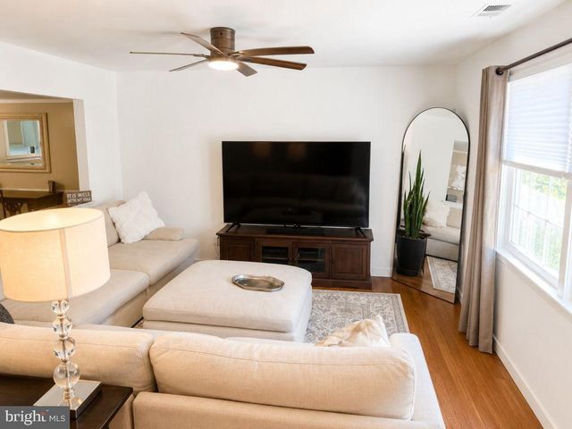 1012 JAMES MADISON CIR, Fredericksburg, VA 22405