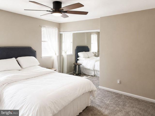 1012 JAMES MADISON CIR, Fredericksburg, VA 22405