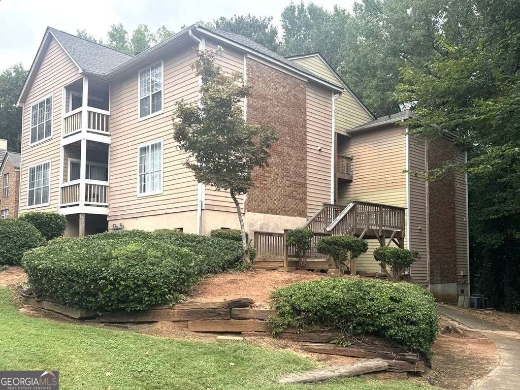 5539 Mountain Springs Circle, Stone Mountain, GA 30088 — exterior