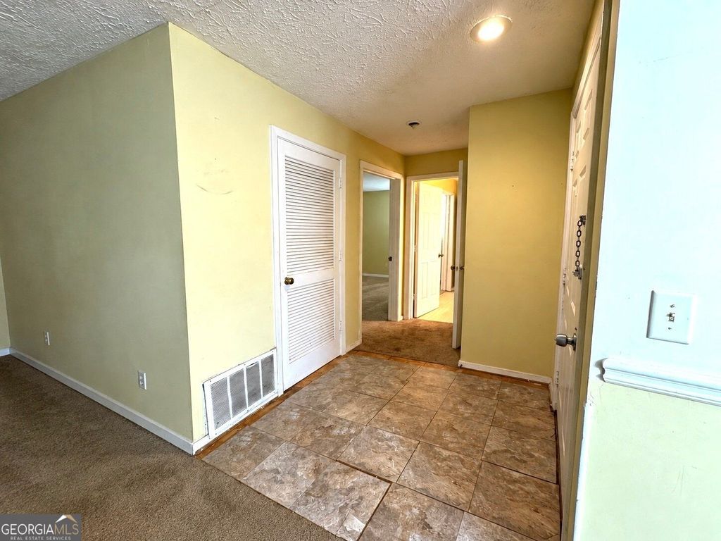 5539 Mountain Springs Circle, Stone Mountain, GA 30088 — photo 3