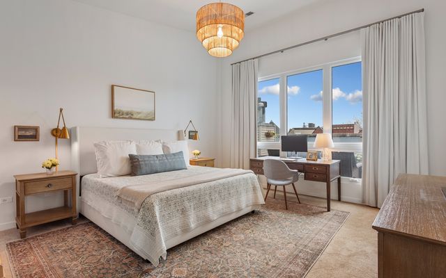 4118 N LINCOLN Avenue 302, Chicago, IL 60618