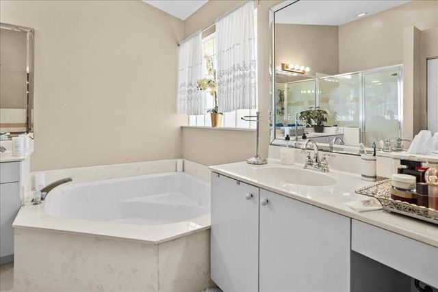 6358 Westchester Club Drive, Boynton Beach, FL 33437