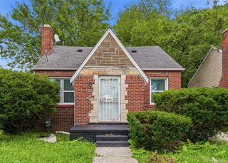 9586 Mansfield Street, Detroit, MI 48227