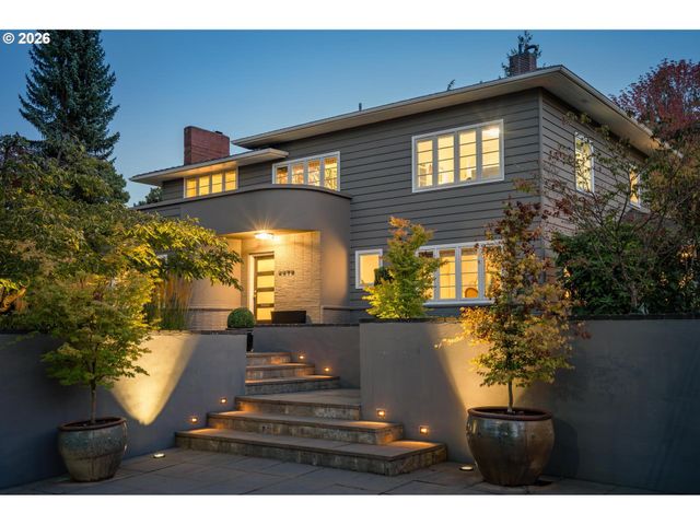 2878 Nw CUMBERLAND Rd, Portland, OR 97210