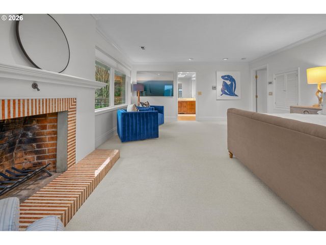 2878 Nw CUMBERLAND Rd, Portland, OR 97210