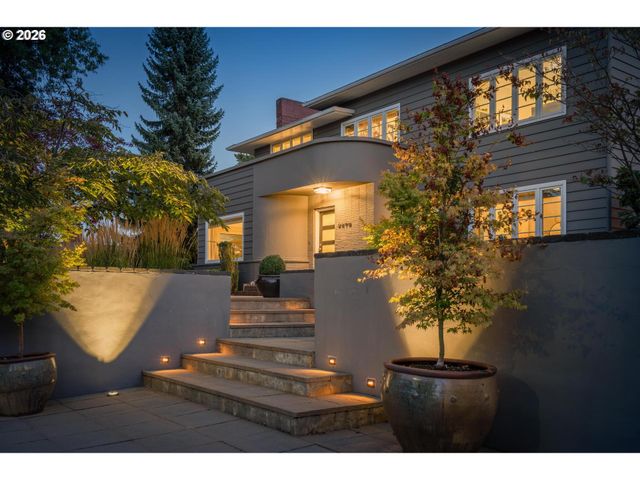 2878 Nw CUMBERLAND Rd, Portland, OR 97210