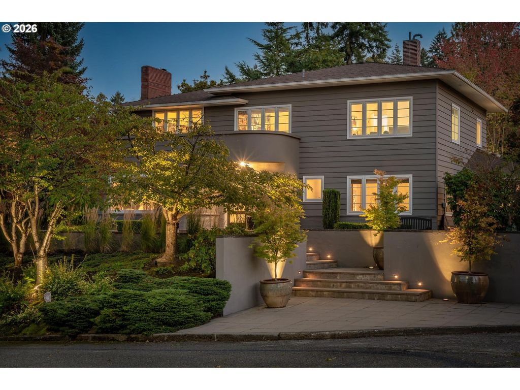 2878 Nw CUMBERLAND Rd, Portland, OR 97210