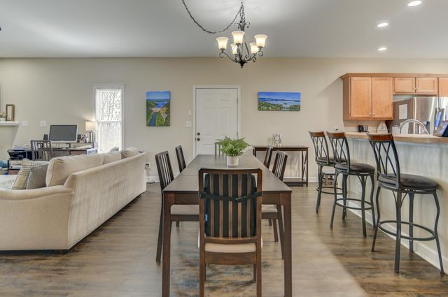 1052 8Th Fairway LN, Huddleston, VA 24104