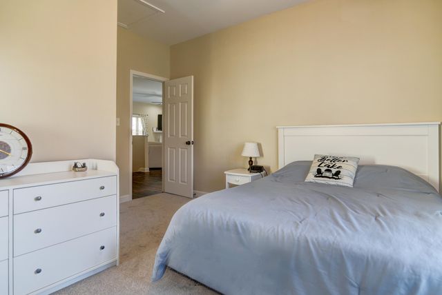 1052 8Th Fairway LN, Huddleston, VA 24104