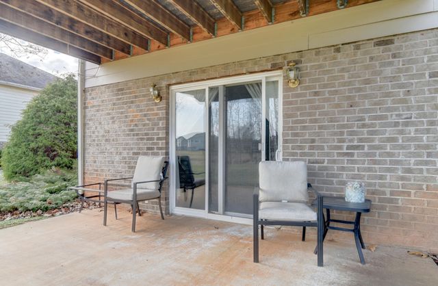 1052 8Th Fairway LN, Huddleston, VA 24104