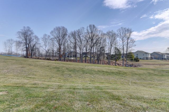 1052 8Th Fairway LN, Huddleston, VA 24104
