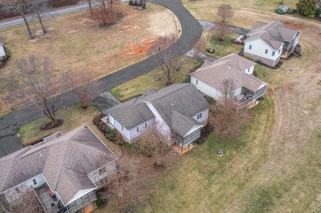 1052 8Th Fairway LN, Huddleston, VA 24104