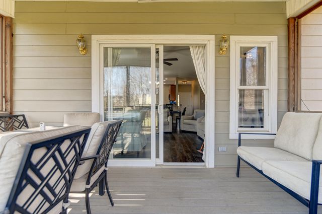 1052 8Th Fairway LN, Huddleston, VA 24104